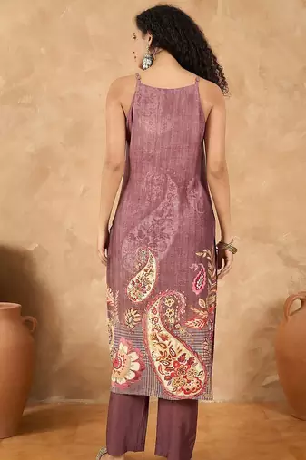 Women Paisley Printed Regular Beads and Stones Kurta with Trousers