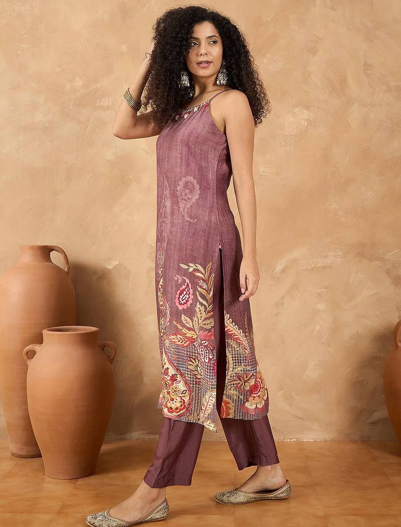 Women Paisley Printed Regular Beads and Stones Kurta with Trousers