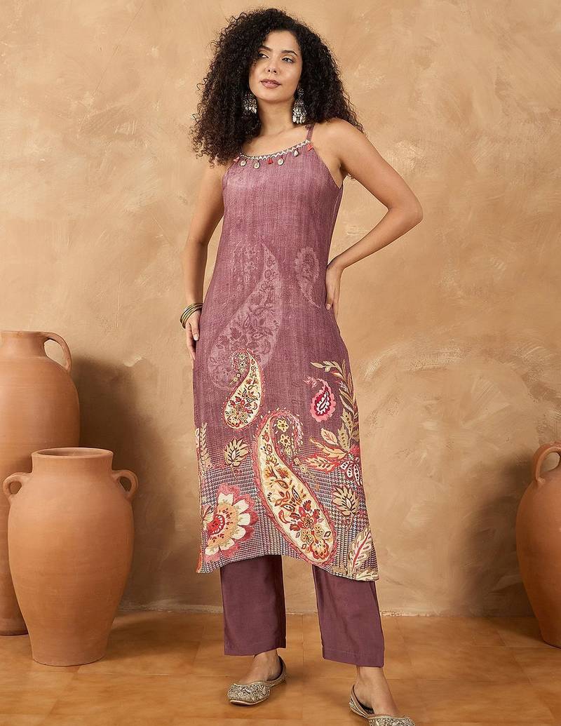 Women Paisley Printed Regular Beads and Stones Kurta with Trousers