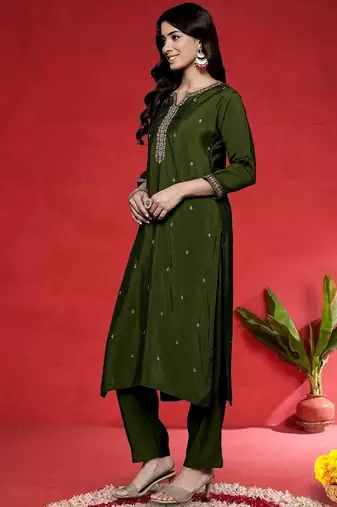 Women Ethnic Motifs Embroidered Kurta with Pyjama & Dupatta