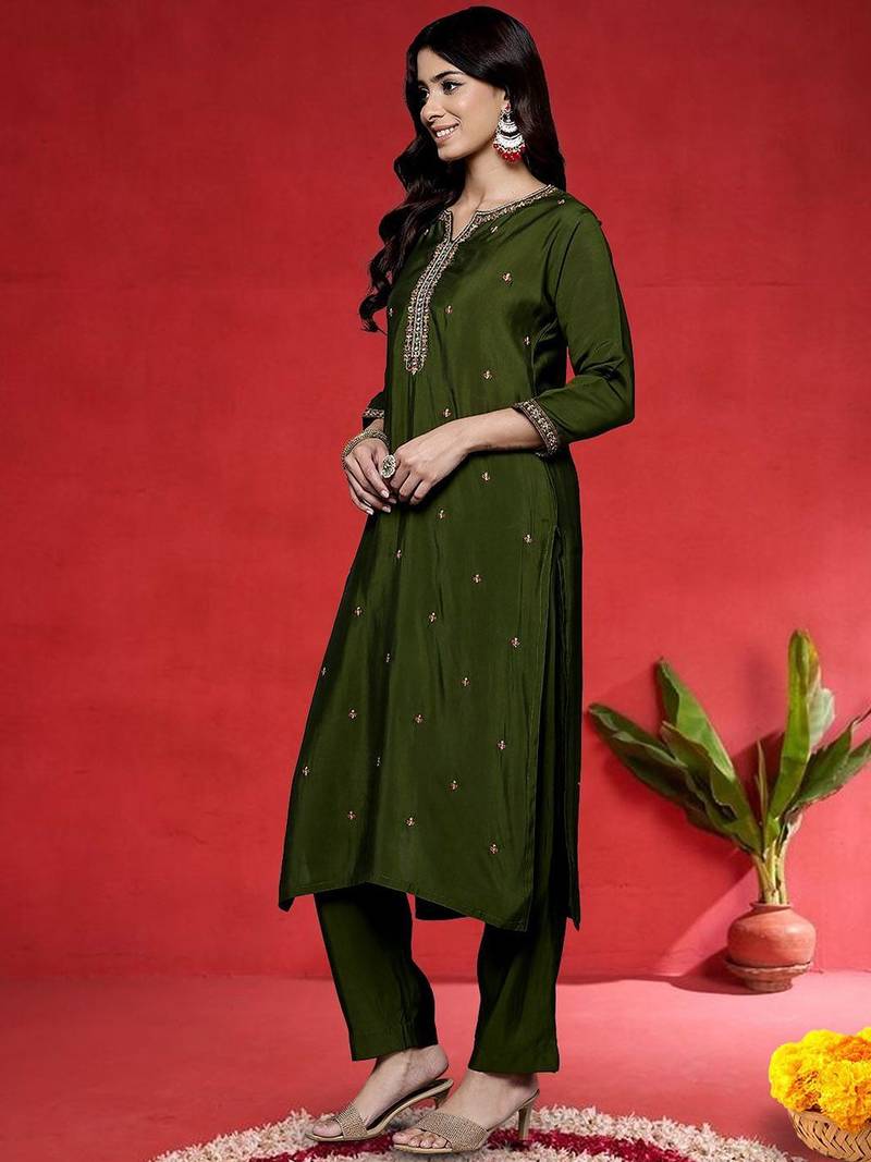 Women Ethnic Motifs Embroidered Kurta with Pyjama & Dupatta
