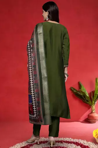 Women Ethnic Motifs Embroidered Kurta with Pyjama & Dupatta