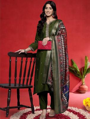 Women Ethnic Motifs Embroidered Kurta with Pyjama & Dupatta 6