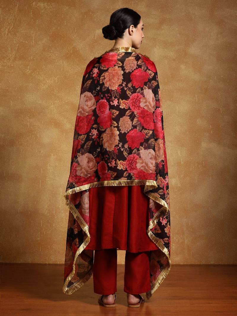 Women Floral Embroidered Regular Kurta with Trousers & With Dupatta Kurta Sets