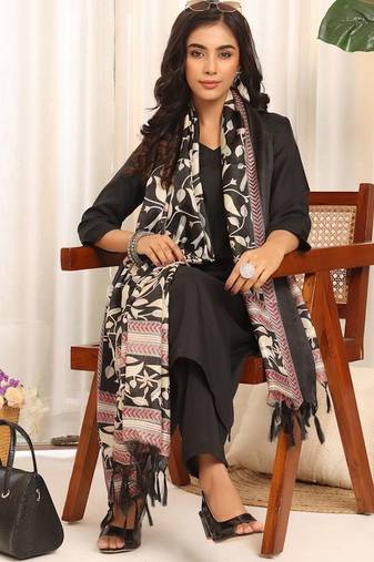 V-Neck Straight Kurta With Trouser