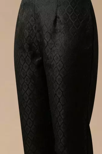 Women Regular Thread Work Kurta with Trousers
