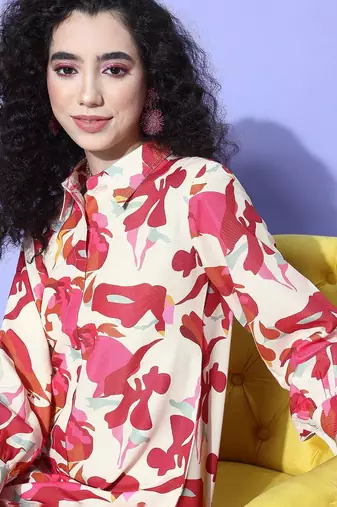 Women Printed Regular Kurta with Trousers