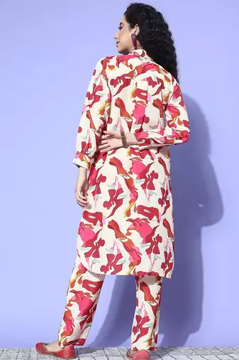 Women Printed Regular Kurta with Trousers