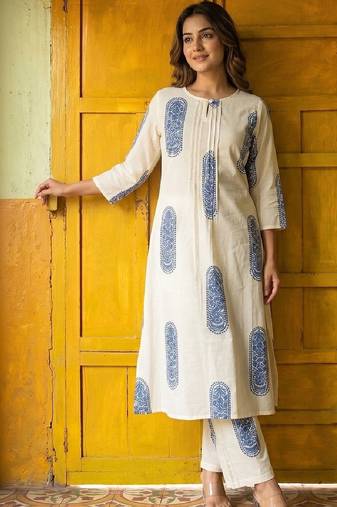 pure cotton ethnic motif printed A line Kurta with Trousers