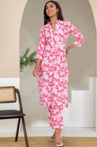 Women Floral Printed Pure Cotton Kurta with Trousers