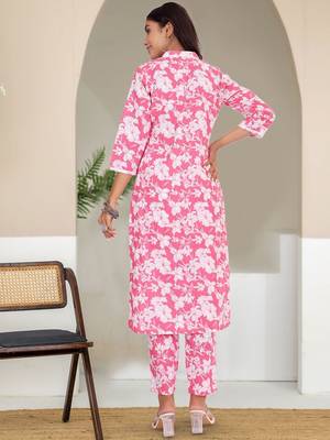 Women Floral Printed Pure Cotton Kurta with Trousers 4