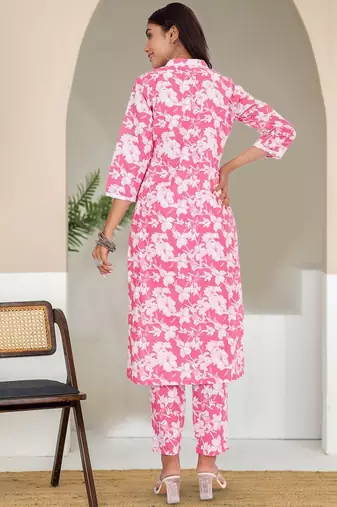 Women Floral Printed Pure Cotton Kurta with Trousers