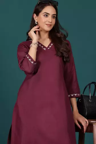 Women Embroidered Regular Thread Work Kurta with Trousers