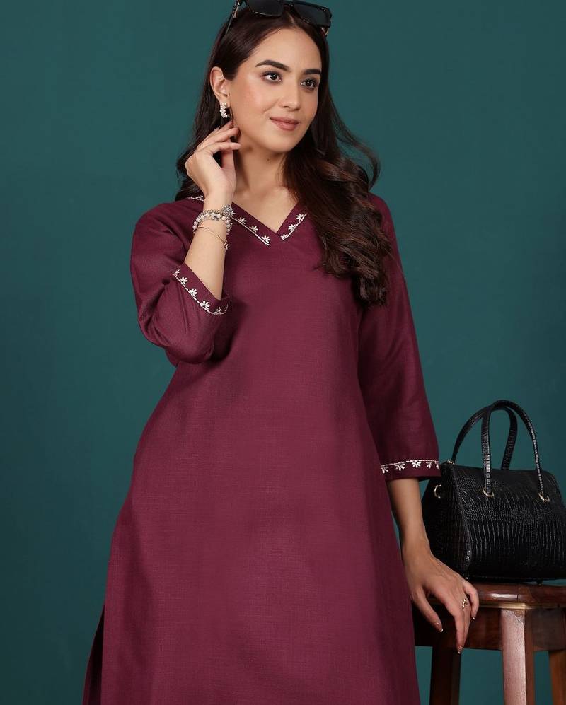 Women Embroidered Regular Thread Work Kurta with Trousers
