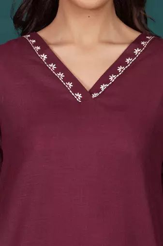 Women Embroidered Regular Thread Work Kurta with Trousers