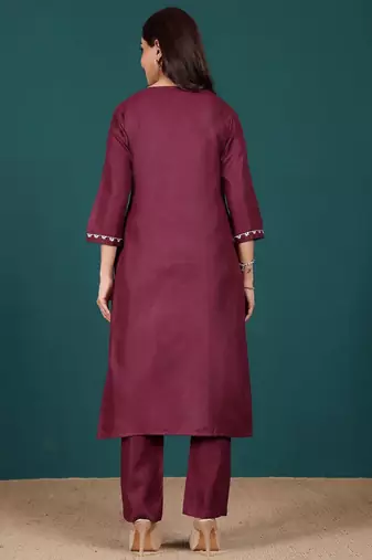 Women Embroidered Regular Thread Work Kurta with Trousers