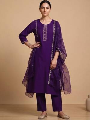 Women Ethnic Motifs Embroidered Regular Thread Work Kurta with Trousers & With Dupatta 1