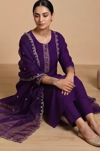Women Ethnic Motifs Embroidered Regular Thread Work Kurta with Trousers & With Dupatta