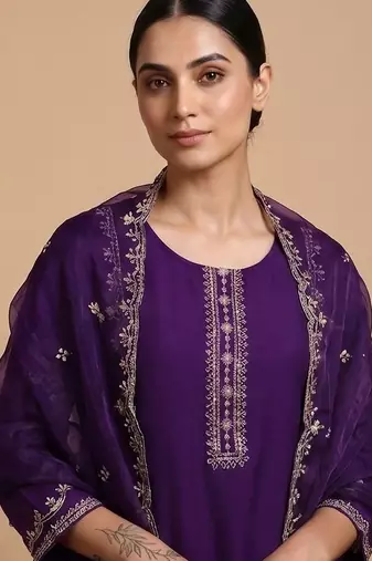 Women Ethnic Motifs Embroidered Regular Thread Work Kurta with Trousers & With Dupatta