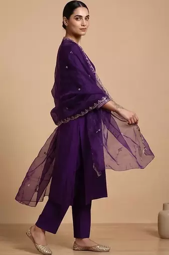 Women Ethnic Motifs Embroidered Regular Thread Work Kurta with Trousers & With Dupatta