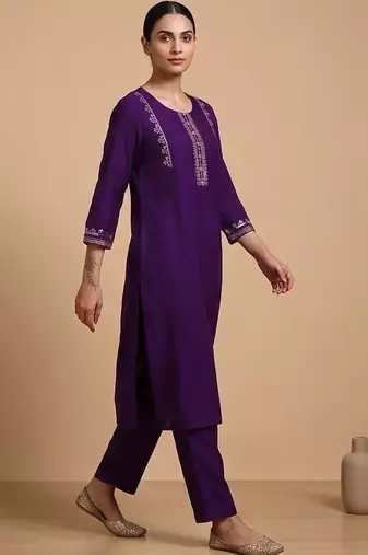Women Ethnic Motifs Embroidered Regular Thread Work Kurta with Trousers & With Dupatta