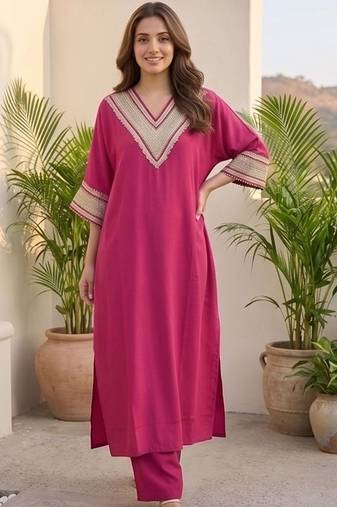 Women Yoke Design Regular Kurta with Trousers
