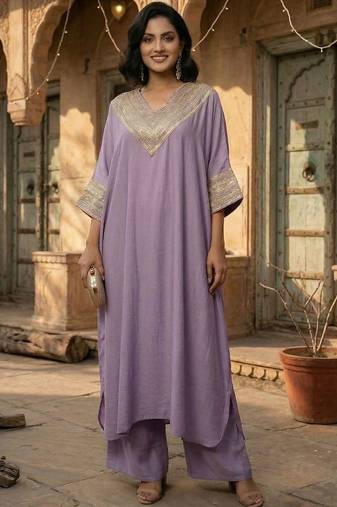 Women Yoke Design Regular Kurta with Trousers