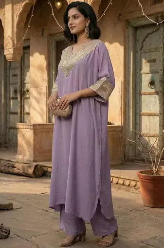 Women Yoke Design Regular Kurta with Trousers