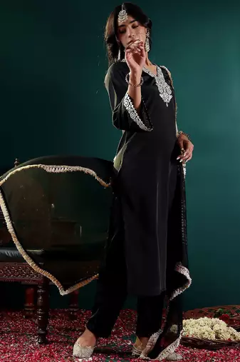 Women Ethnic Motifs Embroidered Regular Mirror Work Kurta with Trousers & With Dupatta