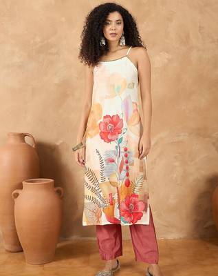 Women Spaghetti strap floral kurta with trousers 1