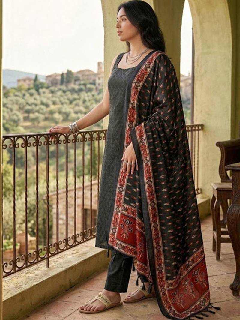 Women Regular Kurta with Trousers & With Dupatta