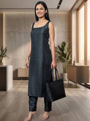 Women Regular Kurta with Trousers 1