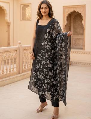 Women Regular Kurta with Trousers & With Dupatta 1