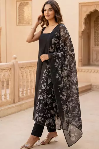 Women Regular Kurta with Trousers & With Dupatta