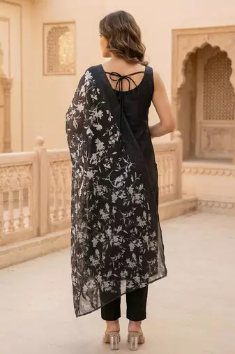 Women Regular Kurta with Trousers & With Dupatta