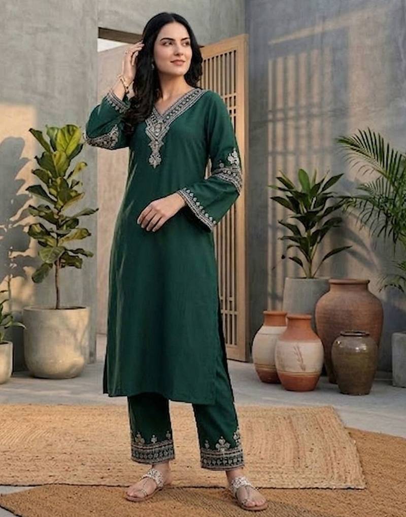 Ethnic Motifs Embroidered Regular Kurta with Trousers & With Dupatta