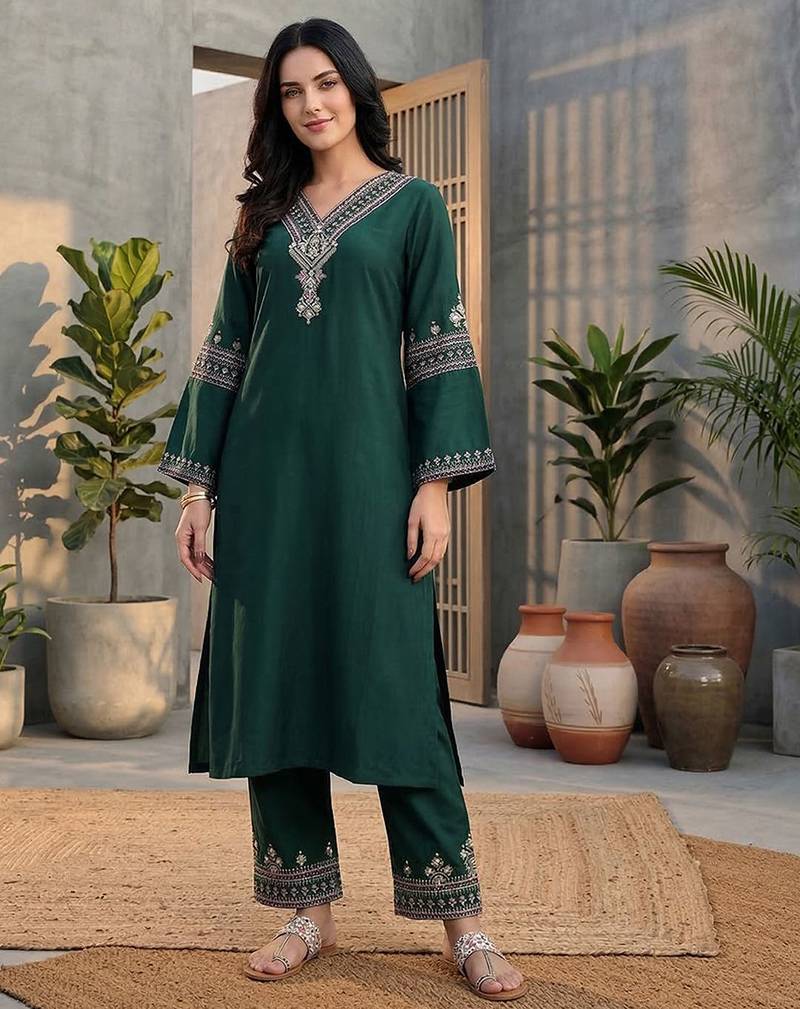 Ethnic Motifs Embroidered Regular Kurta with Trousers & With Dupatta