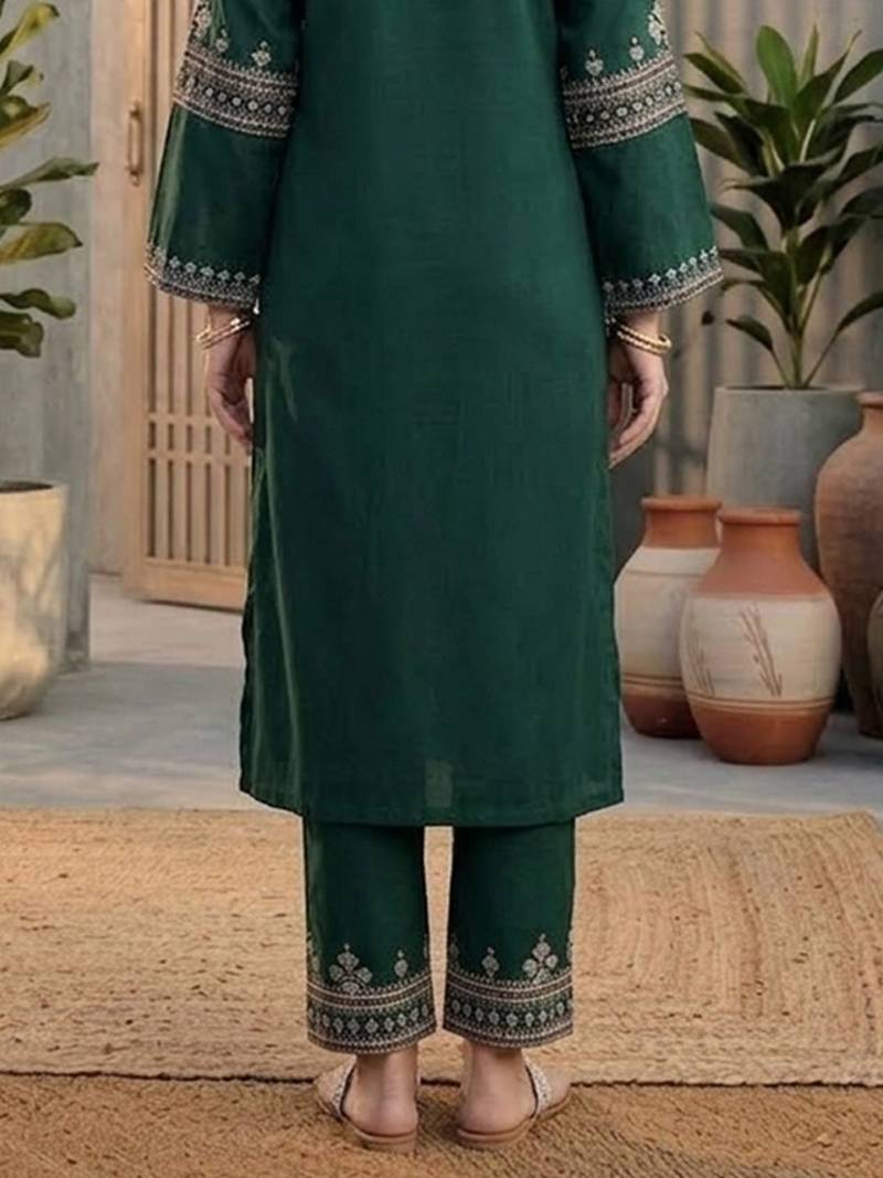 Ethnic Motifs Embroidered Regular Kurta with Trousers & With Dupatta