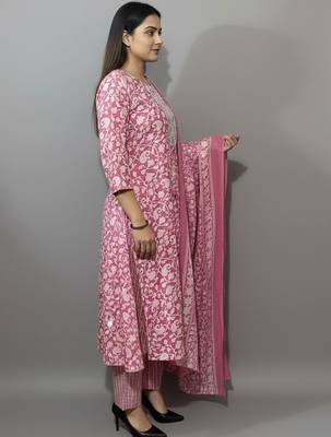 Women Floral Printed Regular Thread Work Kurta with Trousers & With Dupatta 2