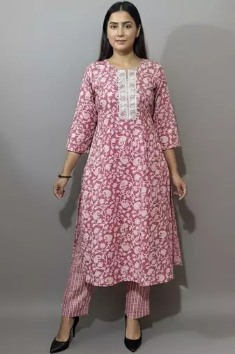 Women Floral Printed Regular Thread Work Kurta with Trousers & With Dupatta