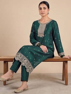 Women Ethnic Motifs Embroidered Regular Thread Work Kurta with Trousers & With Dupatta 3