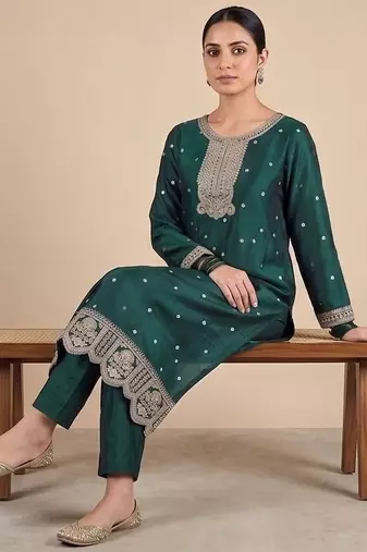 Women Ethnic Motifs Embroidered Regular Thread Work Kurta with Trousers & With Dupatta