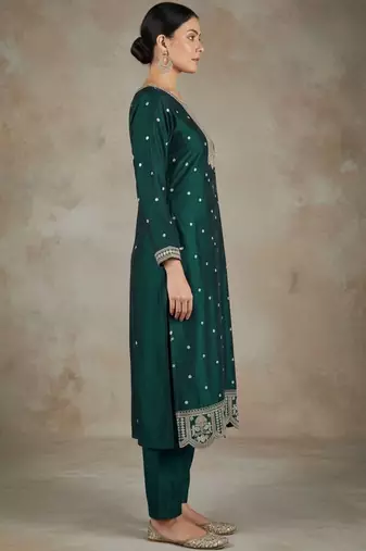 Women Ethnic Motifs Embroidered Regular Thread Work Kurta with Trousers & With Dupatta