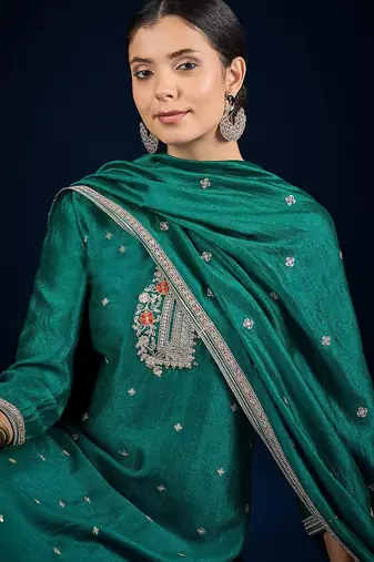 Women Ethnic Motifs Embroidered Kurta with Trousers & Dupatta