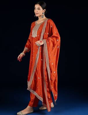 Women Ethnic Motifs Embroidered Kurta with Trousers & Dupatta 5