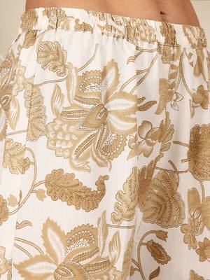 Women Floral Printed Kurta with Trousers 3