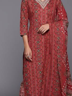 Women Ethnic Motifs Printed Regular Kurta with Trousers & With Dupatta 2
