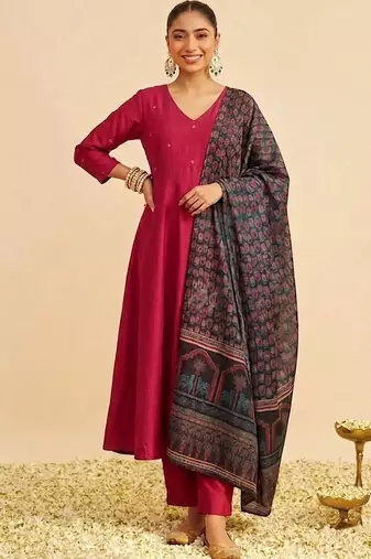Women Ethnic Motifs Regular Kurta with Trousers & With Dupatta