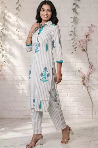Women Striped Regular Kurta with Trousers