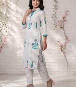 Women Striped Regular Kurta with Trousers